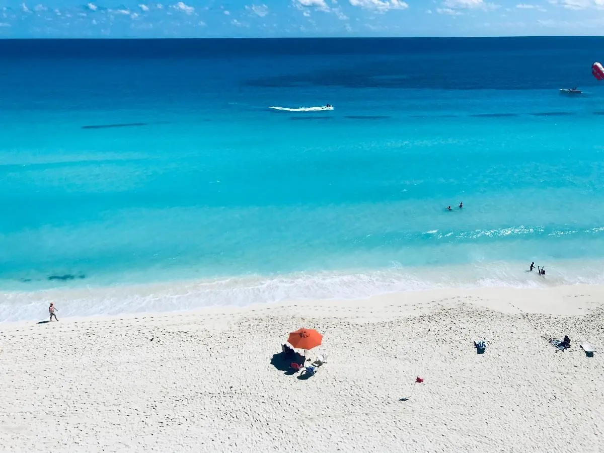 Bof Apartments Cancún