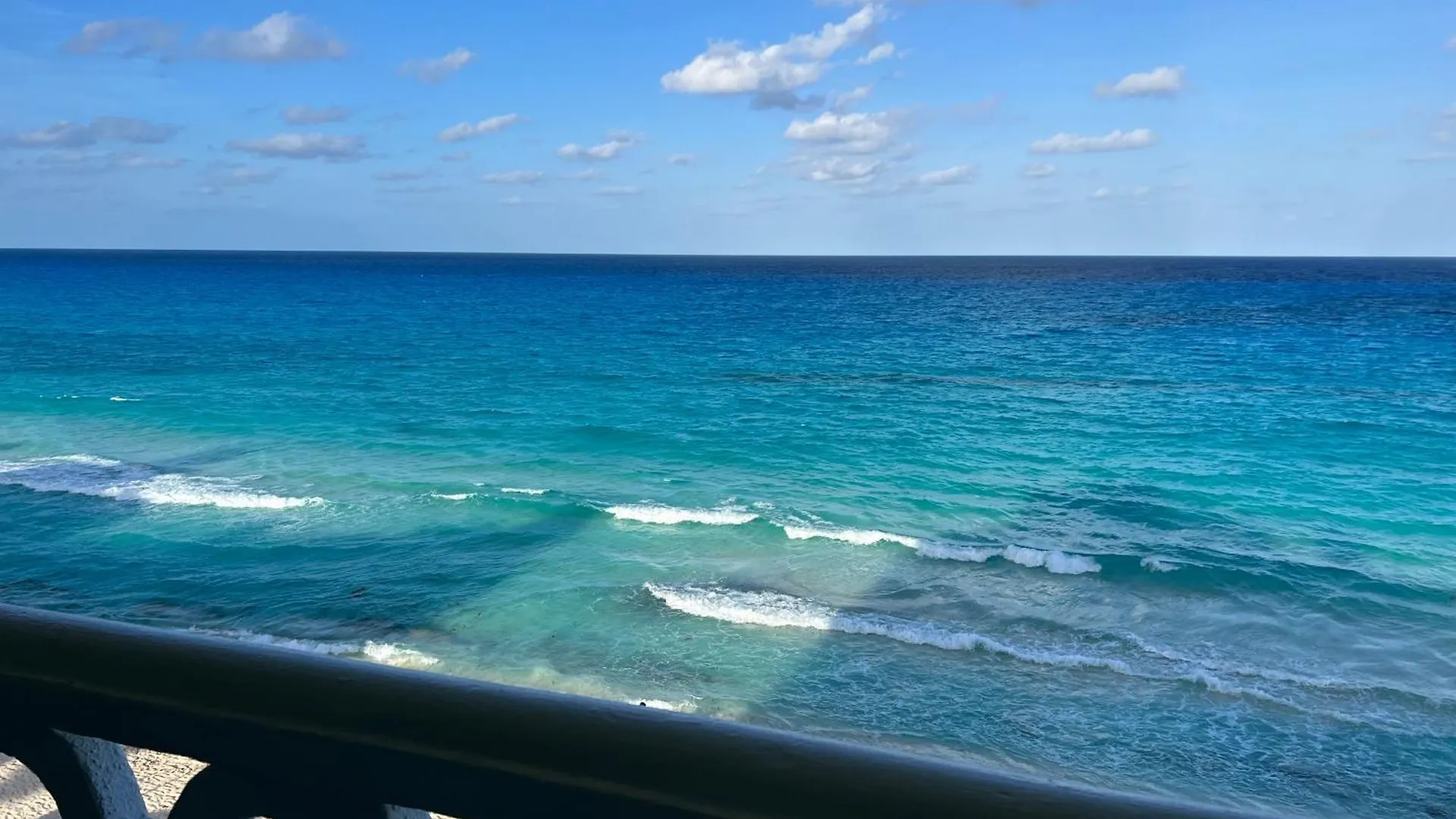Bof Apartments Cancún 0*,